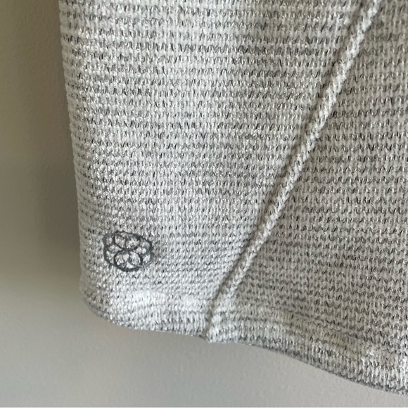 Aventura Women's Hooded Sherpa Lined Vest Gray/White Size Small - Picture 2 of 13